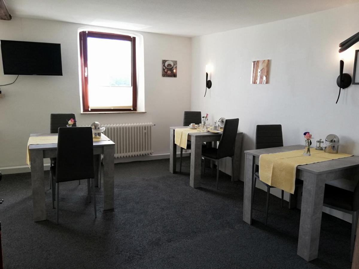 Pension Riverside In Leverkusen Hitdorf Am Rhein - Zentral An Der A1 Und 59 Exterior photo